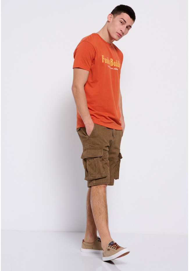 T-shirt με branded τύπωμα