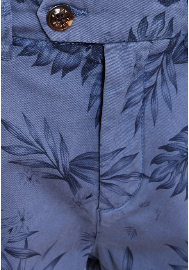 All over ptinted chino shorts