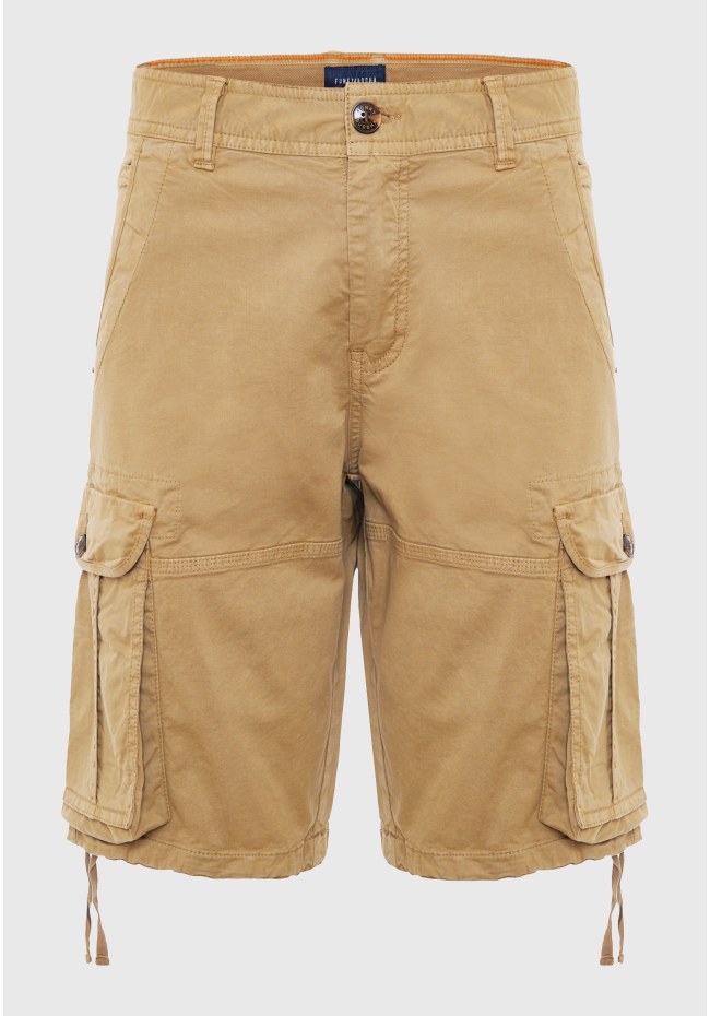 Garment dyed cargo shorts