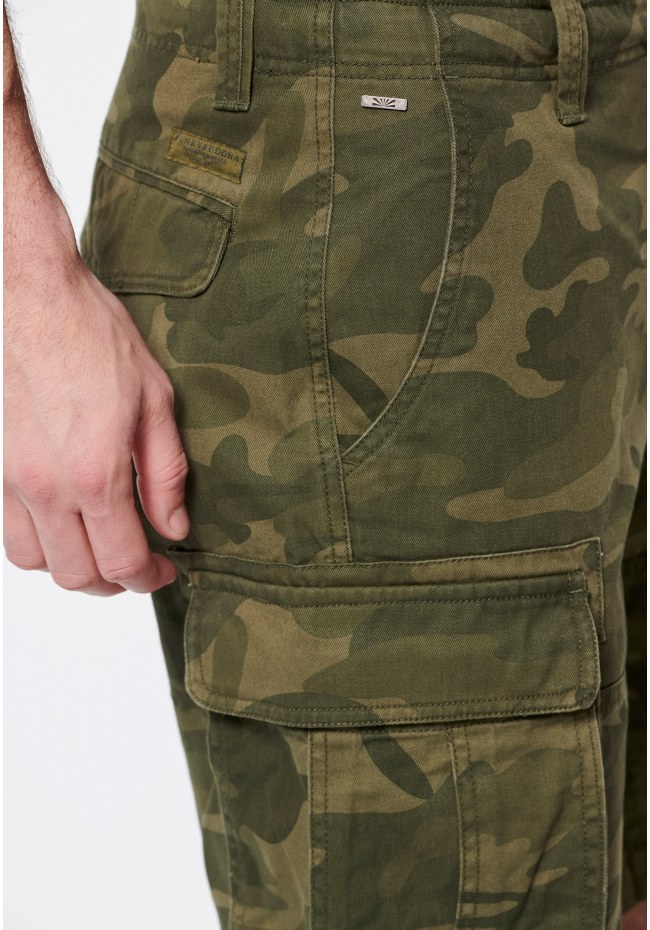 Βερμούδα cargo με camo τύπωμα