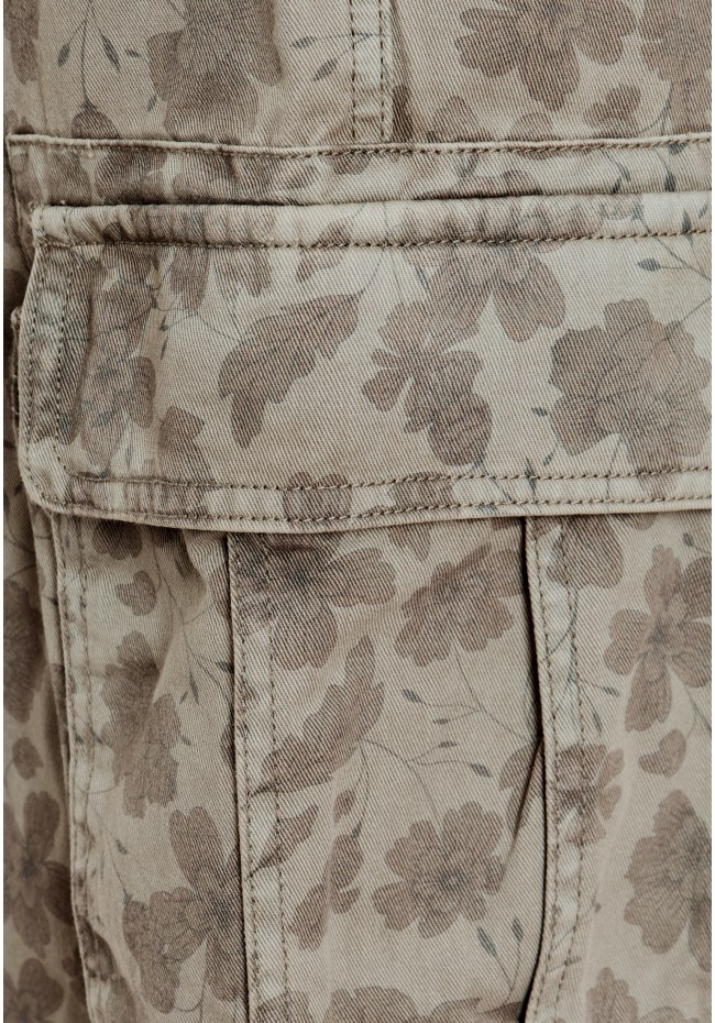 All over printed cargo shorts