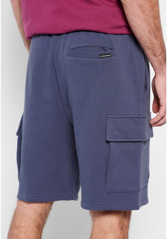 Jogger shorts with cargo pockets