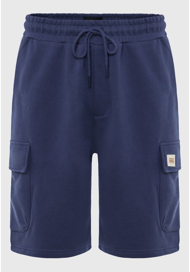 Jogger shorts with cargo pockets