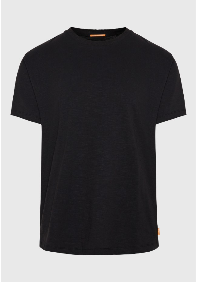 Loose fite crew neck t-shirt