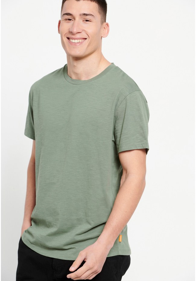 Loose fite crew neck t-shirt