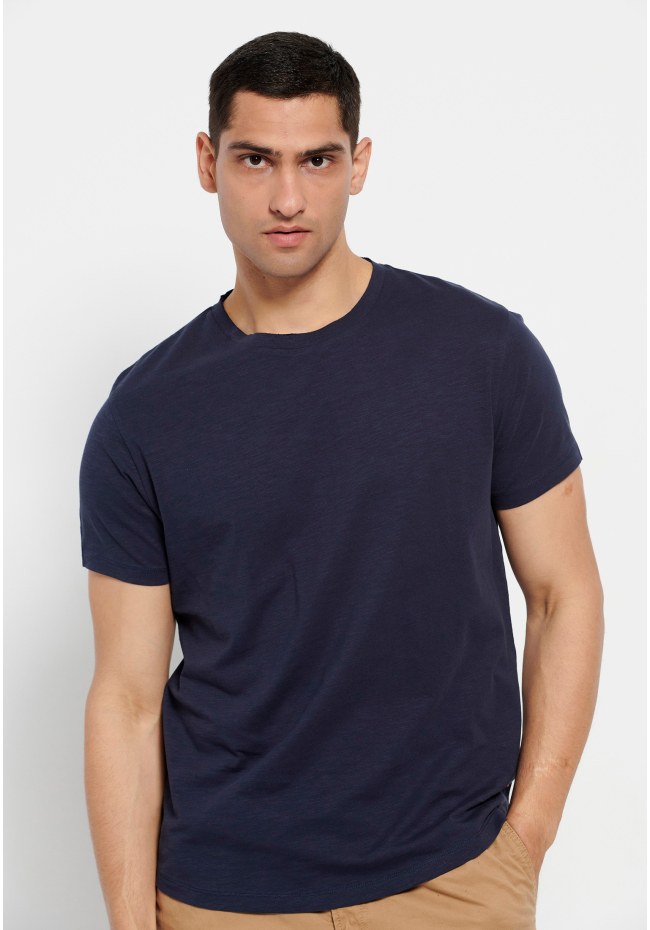 Loose fite crew neck t-shirt
