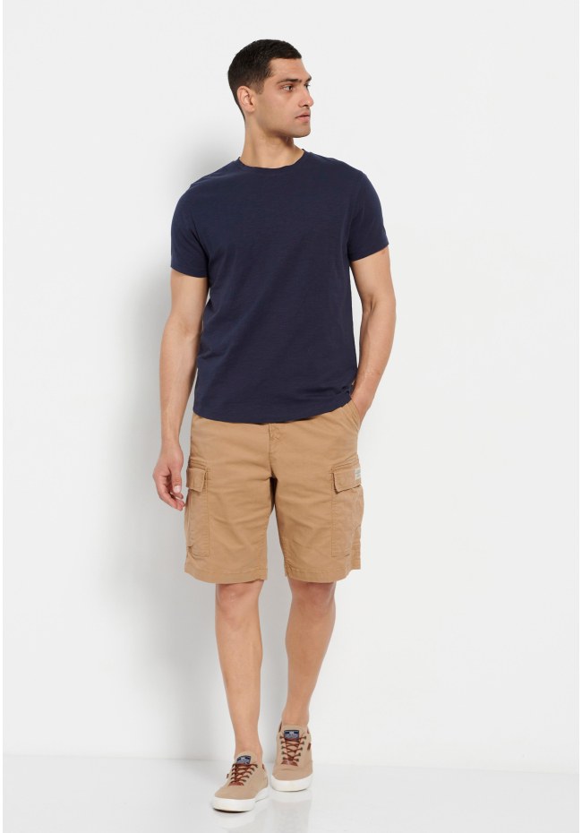 Loose fite crew neck t-shirt