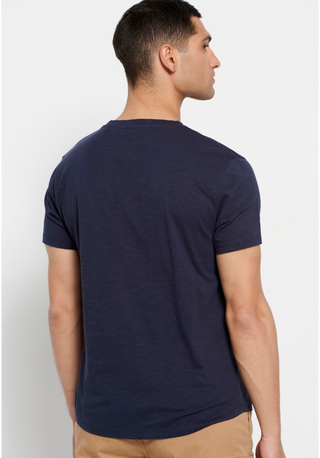 Loose fite crew neck t-shirt