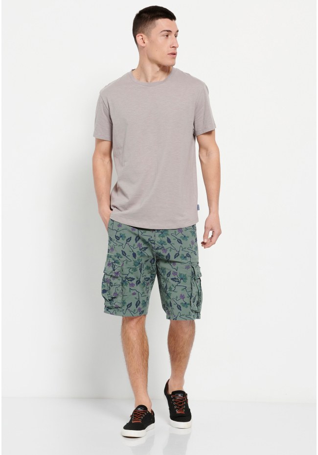 Loose fite crew neck t-shirt