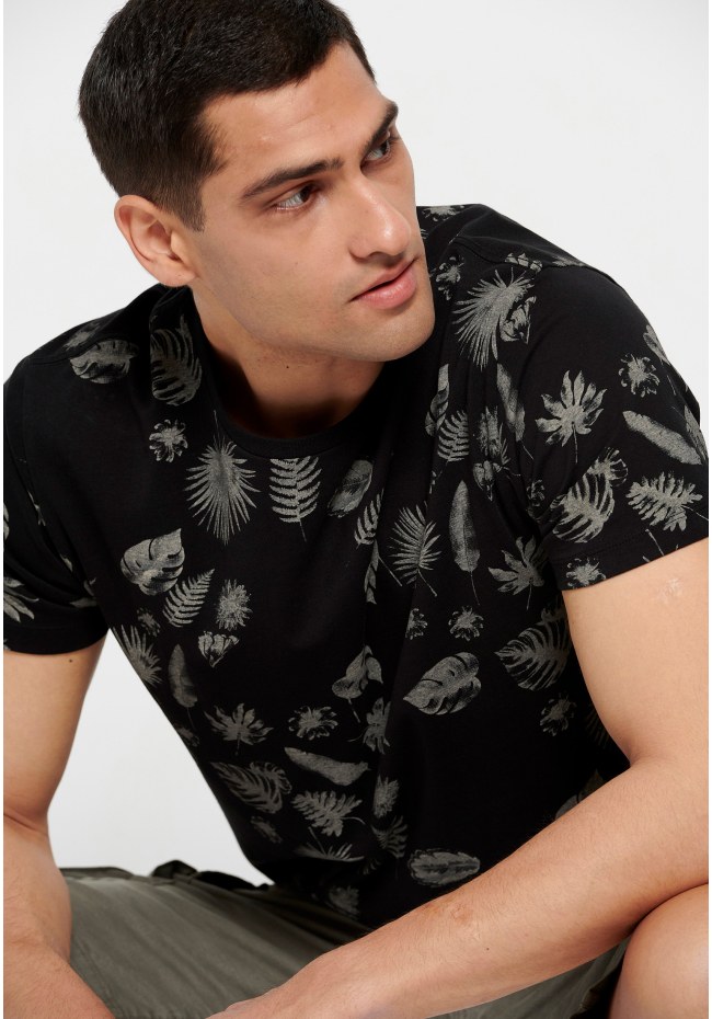 All over printed crew neck t-shirt