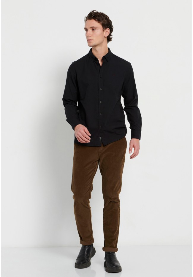 Essential shirt with embroidered logo