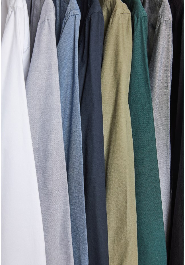 Essential shirt with embroidered logo