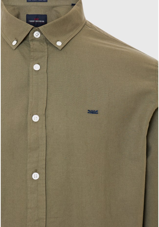 Essential shirt with embroidered logo