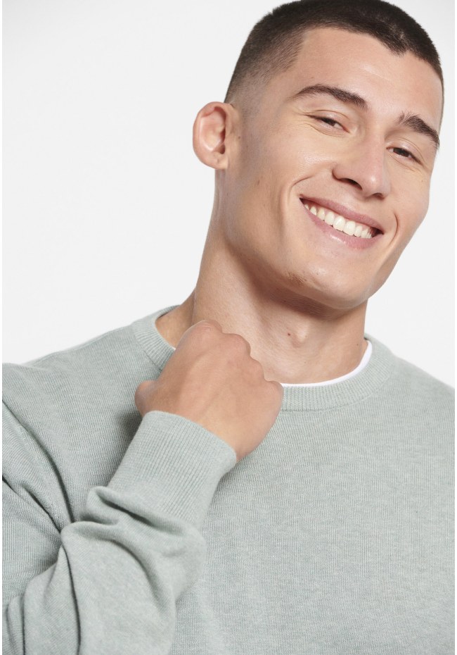 Essential crew neck sweater
