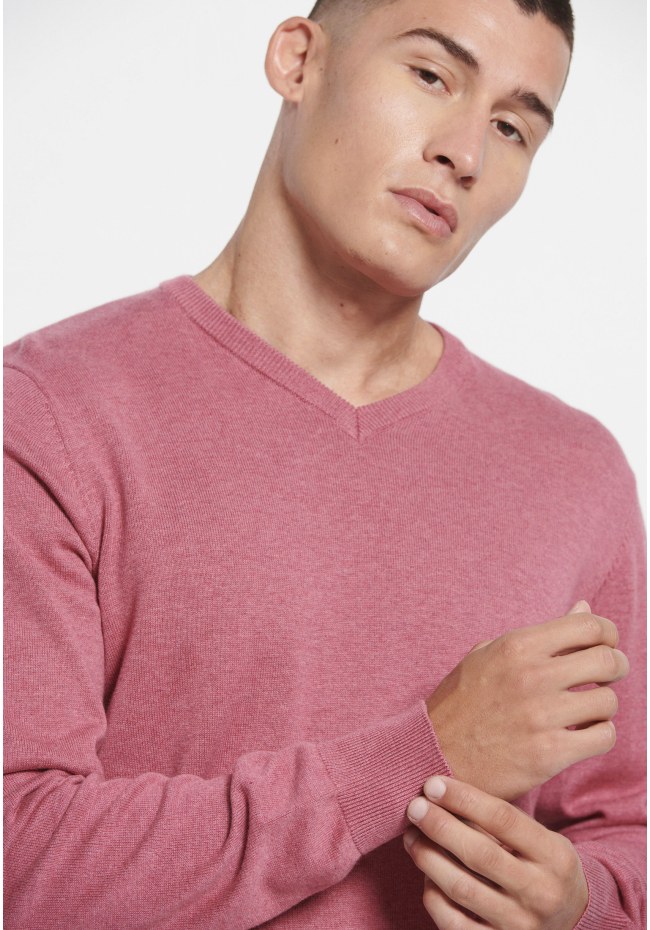 Essential V-neck sweater
