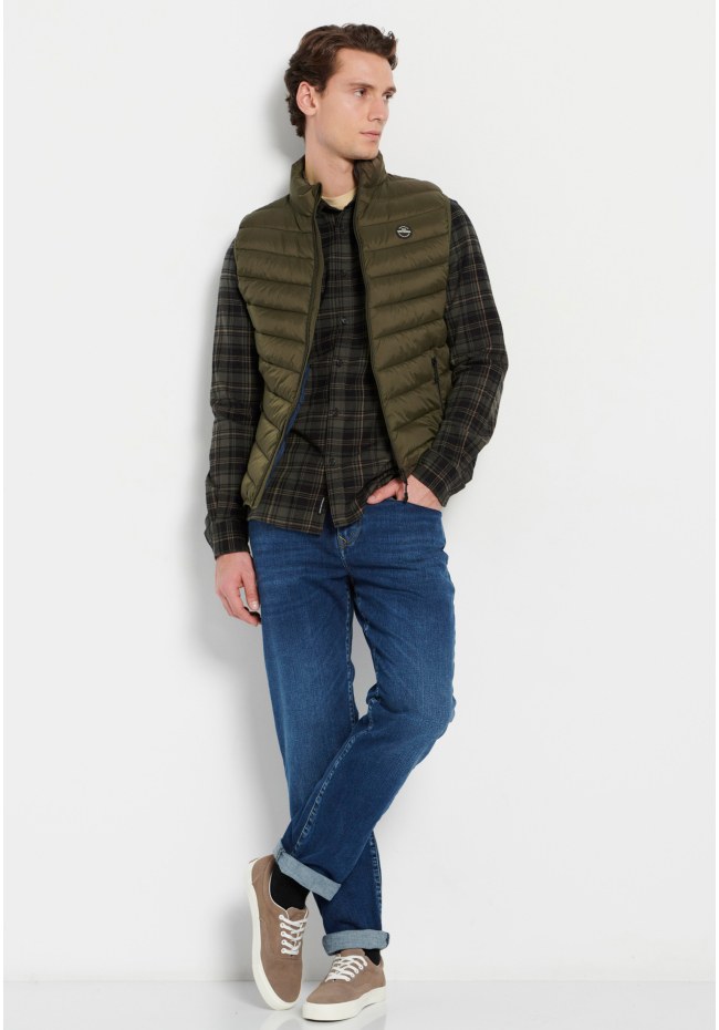 Light padded vest jacket