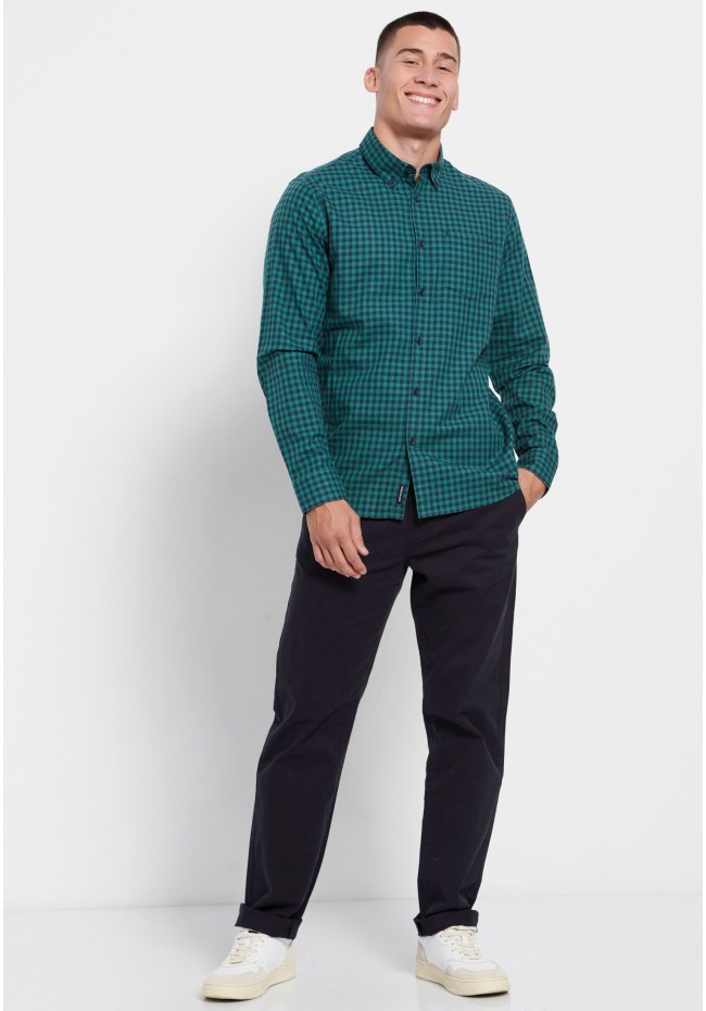 Men's plaid shirt with front pocket