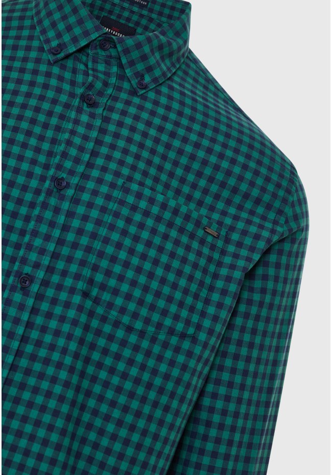 Men's plaid shirt with front pocket