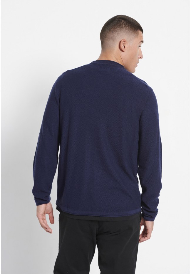 Casual crew neck pullover