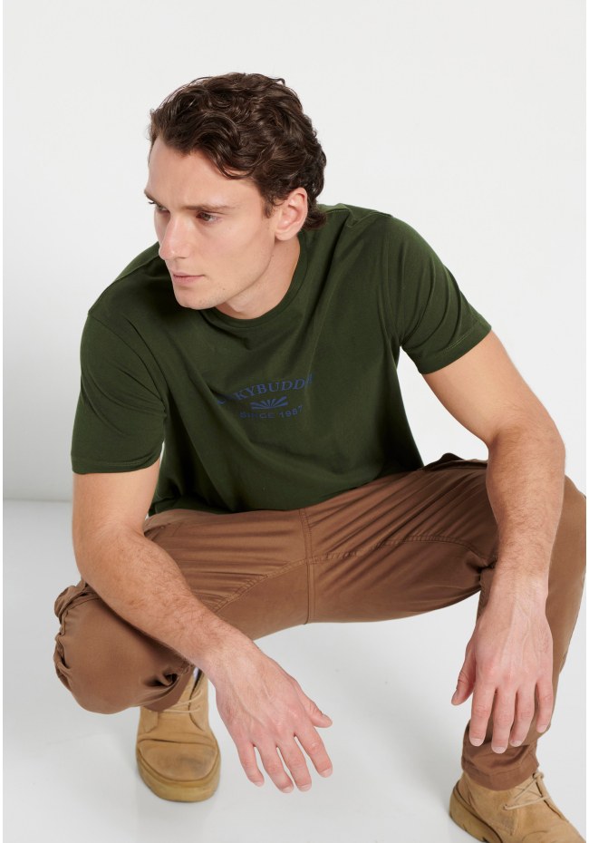 T-shirt με τύπωμα στο στήθος