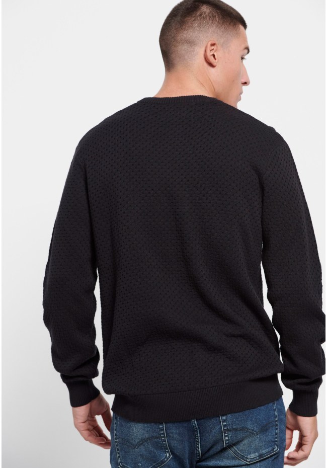 Relaxed fit crew neck sweater with 3D knit pattern