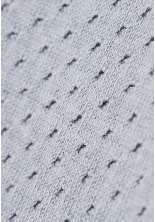 Relaxed fit crew neck sweater with 3D knit pattern