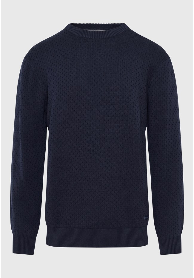 Relaxed fit crew neck sweater with 3D knit pattern