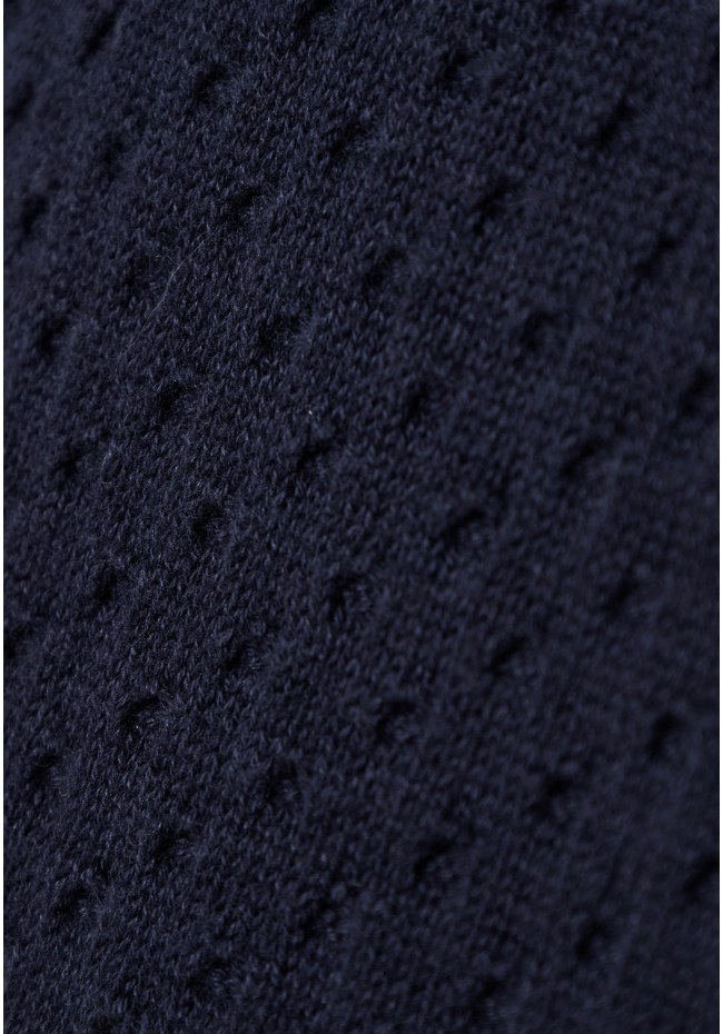 Relaxed fit crew neck sweater with 3D knit pattern