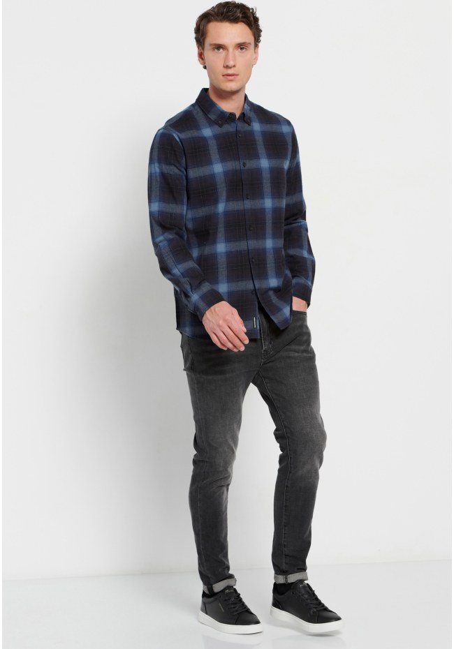 Flannel plaid shirt