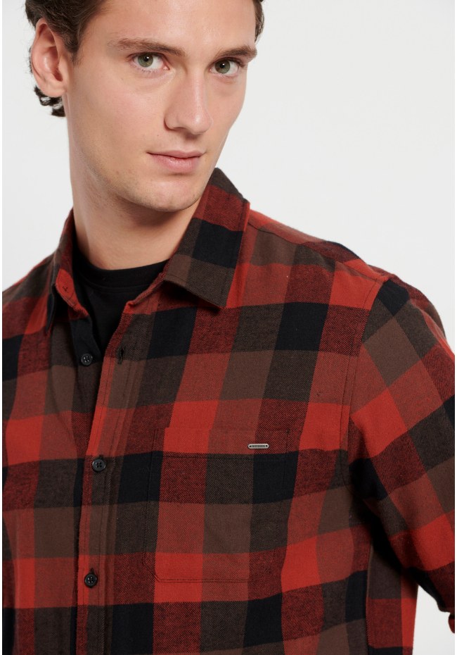 Flannel plaid shirt with pocket