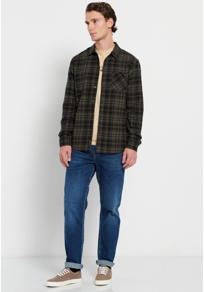 Flannel plaid shirt with pocket