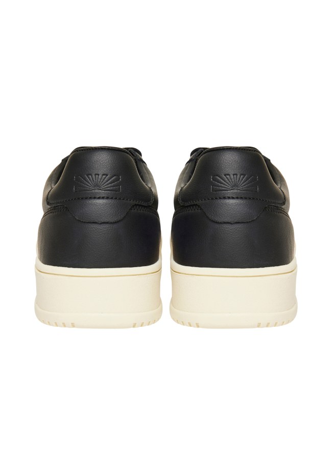 Men's sneakers