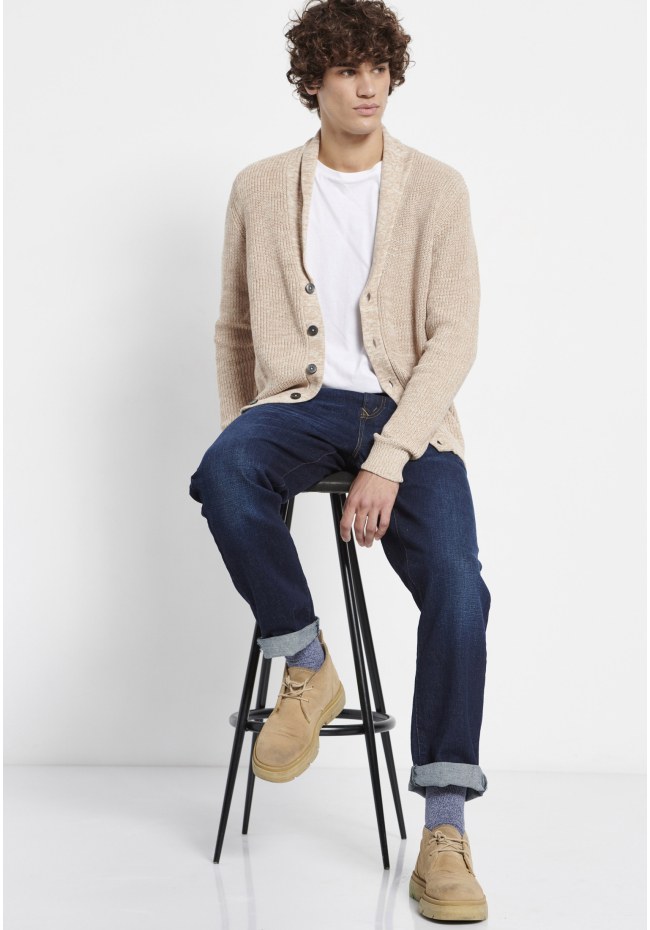 Μen's knitted cardigan with buttons