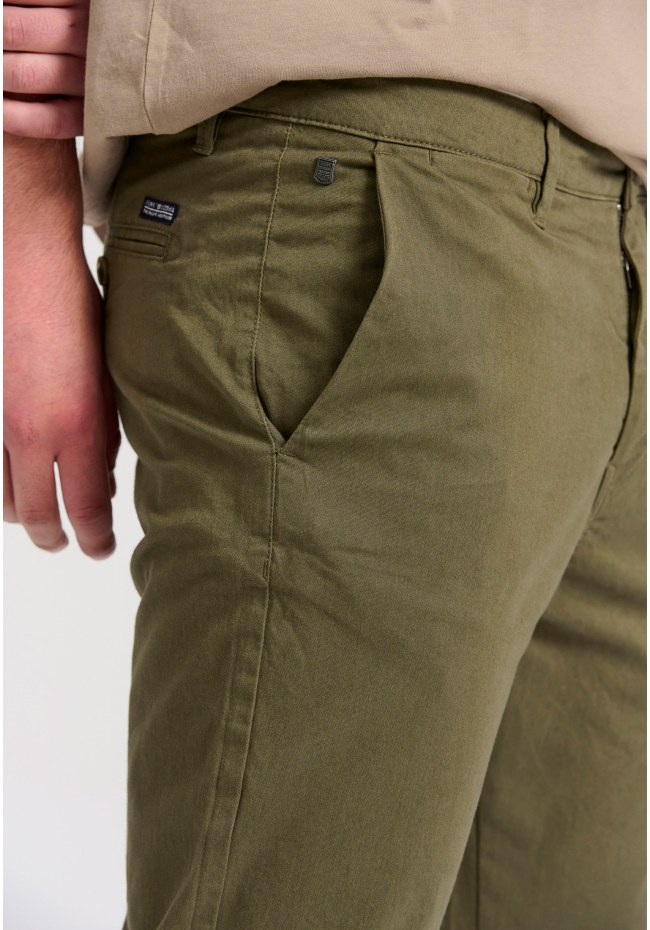 Men's chino pants - The essentials