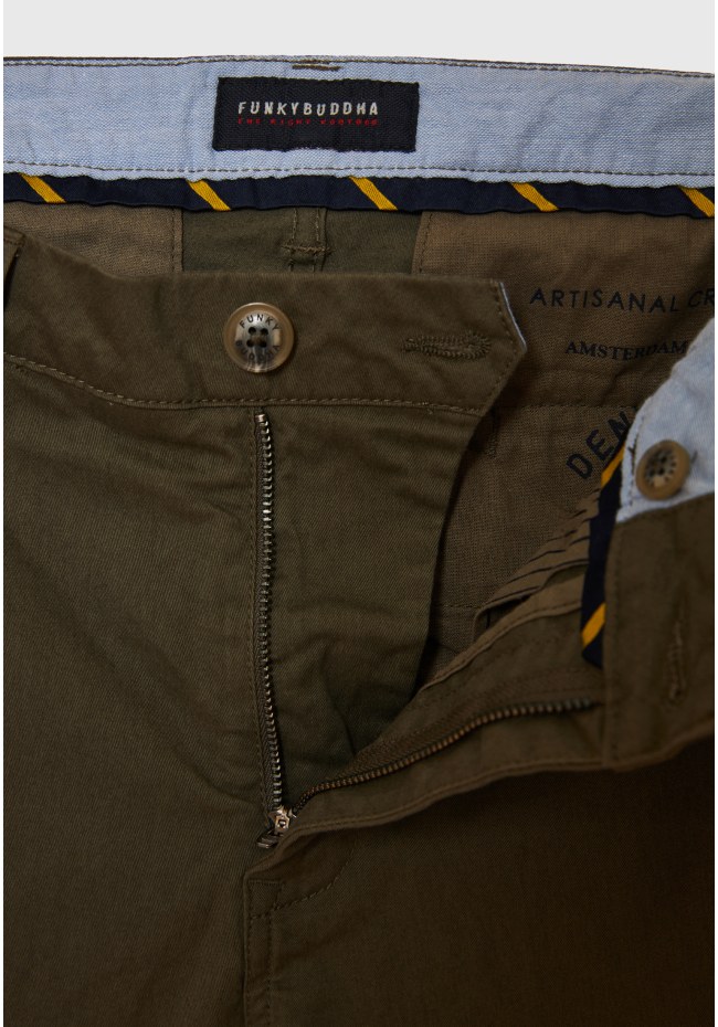 Men's chino pants - The essentials