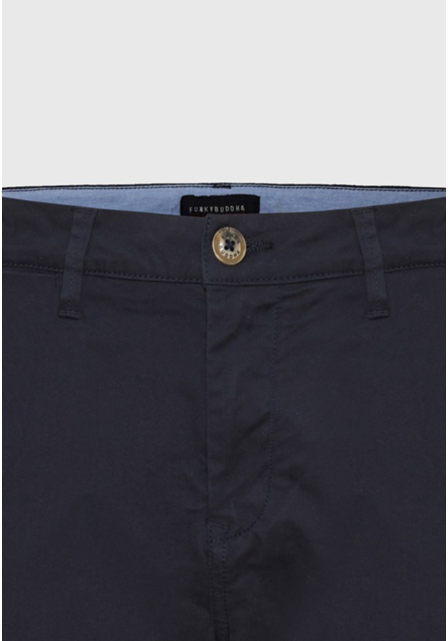 Men's chino pants - The essentials