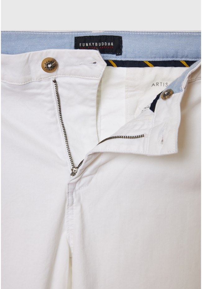 Men's chino pants - The essentials