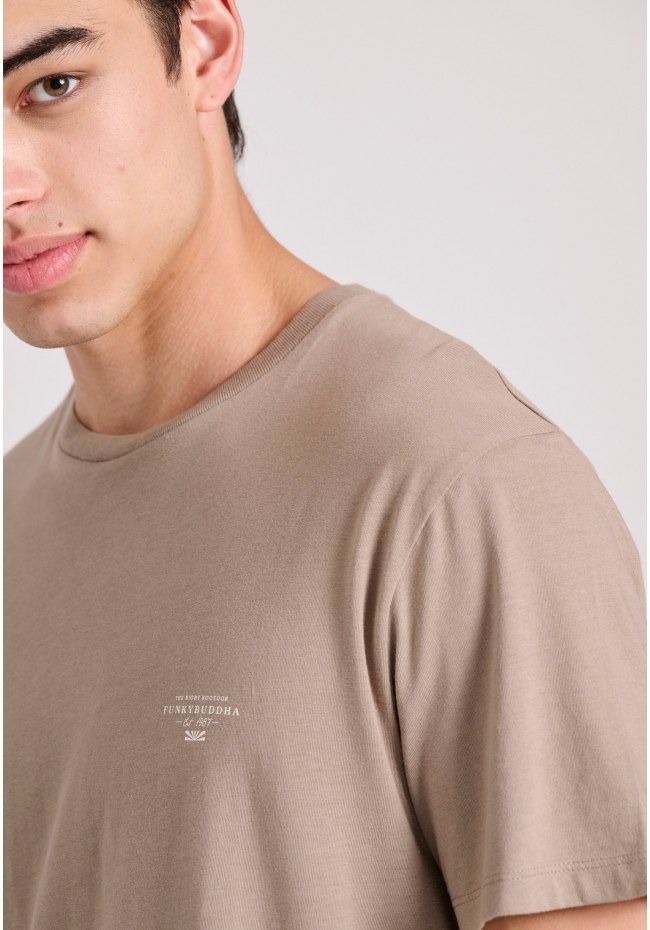Men's t-shirt with branded print - The essentials