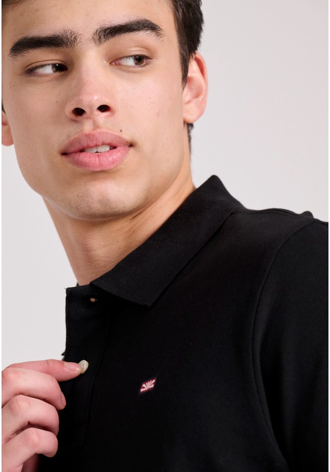 Essential polo shirt with embroidered logo