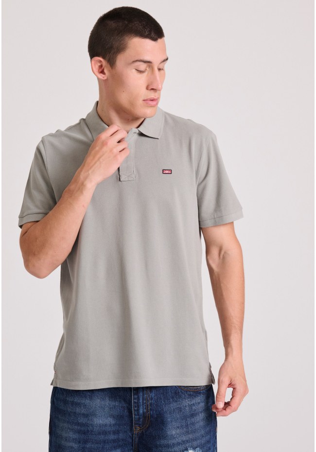 Essential polo shirt with embroidered logo