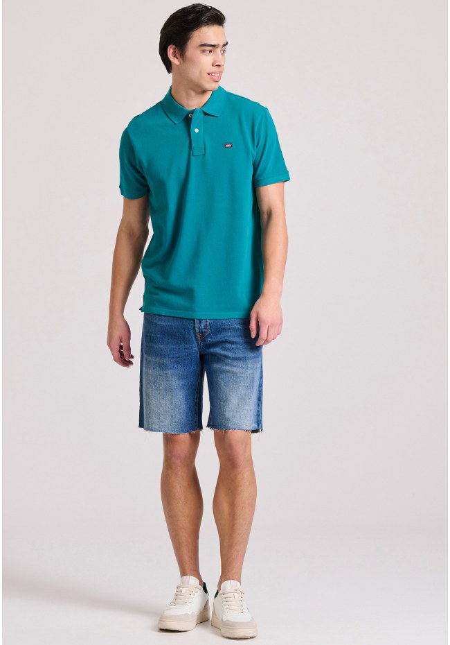 Essential polo shirt with embroidered logo