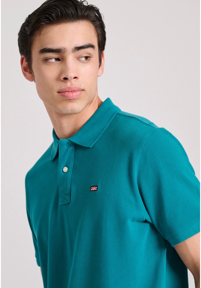 Essential polo shirt with embroidered logo