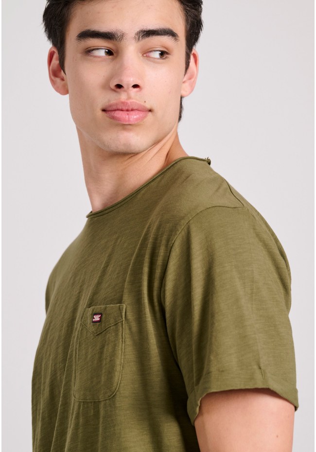 T-shirt with chest pocket