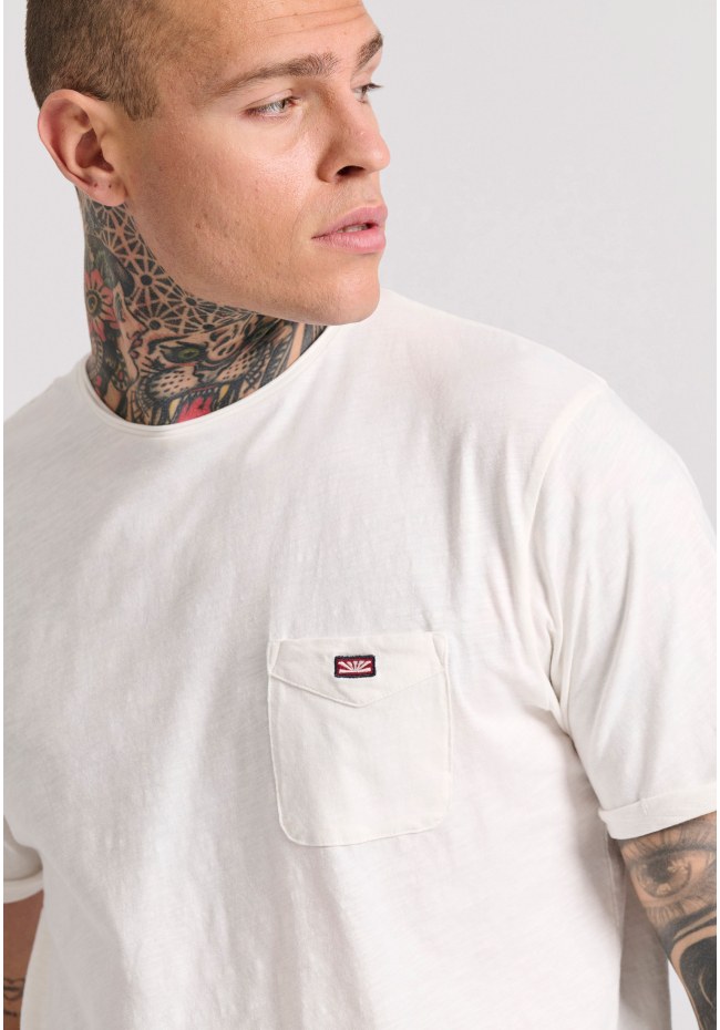 T-shirt with chest pocket