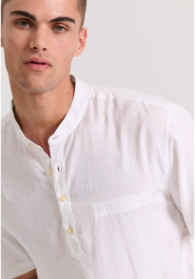 Relaxed fit linen blend short-sleeve shirt with mao neck