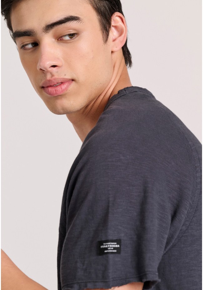 Relaxed fit t-shirt με raglan μανίκι και raw cuts