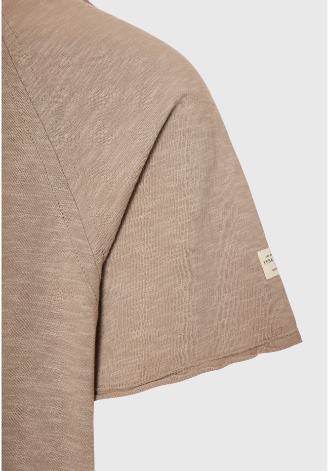 Relaxed fit t-shirt με raglan μανίκι και raw cuts