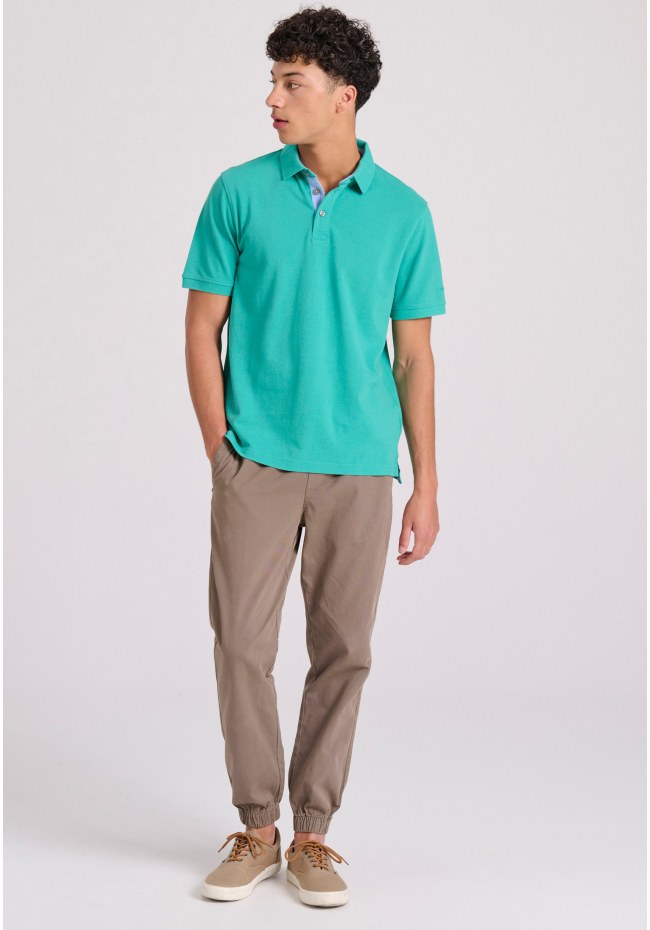 Polo shirt with embroidery on the sleeve