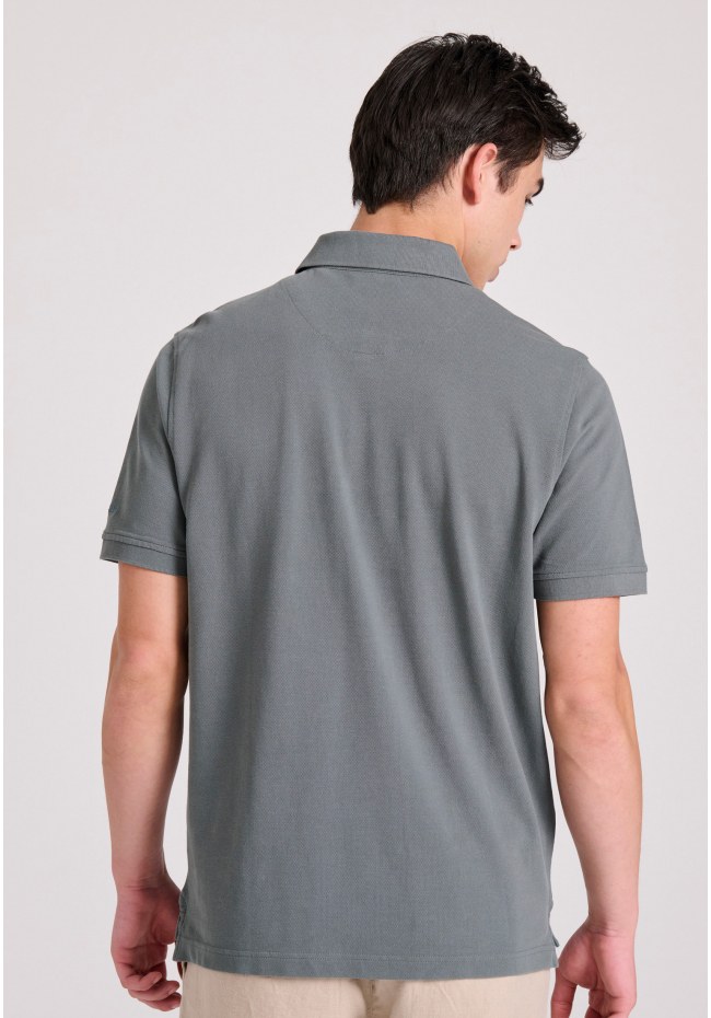 Polo shirt with embroidery on the sleeve