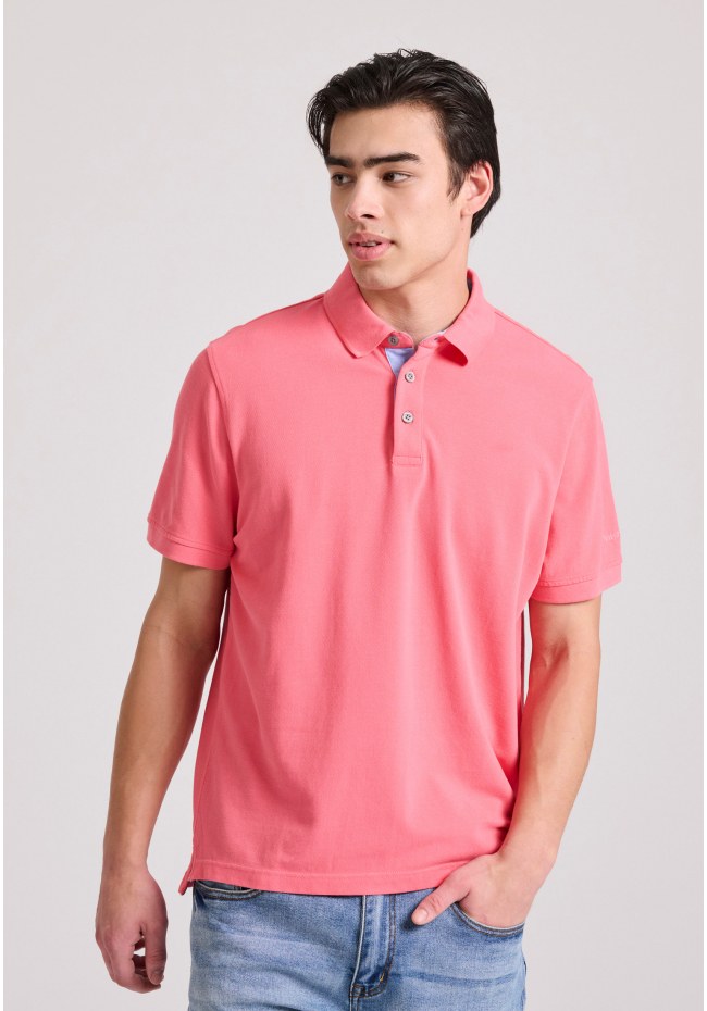 Polo shirt with embroidery on the sleeve